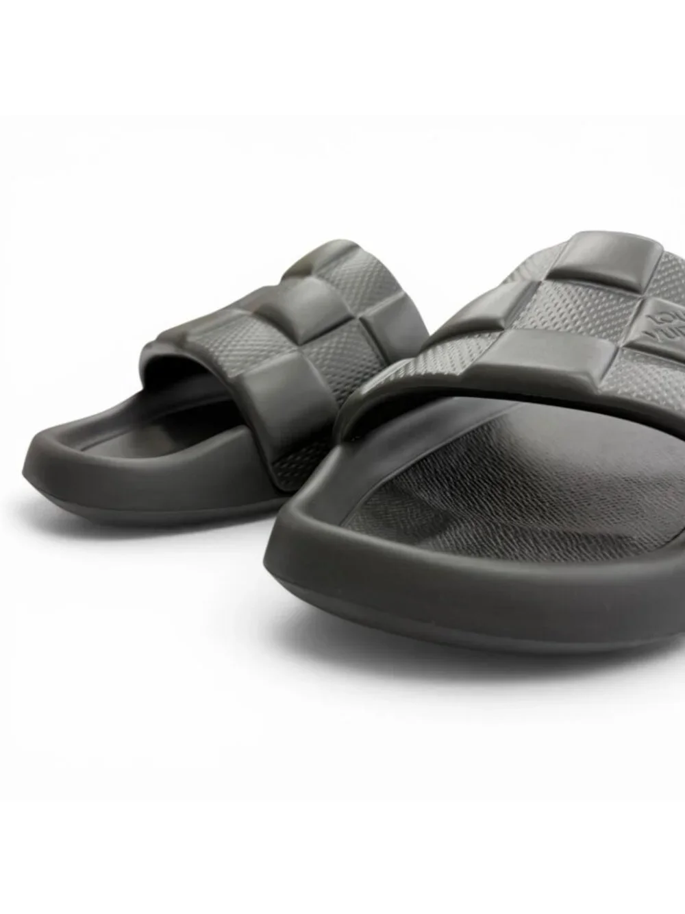 Louis Vuitton LV Waterfront Line Rubber Damier Slide Sandals Black 8